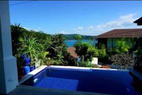 1 Bedroom Ensuite Beach House